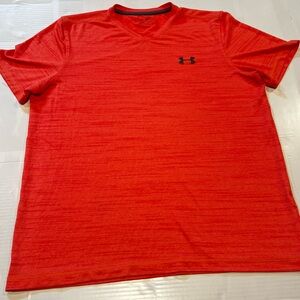 Under Armour V-neck T Shirt Mens Medium Orange Loose Heat Gear